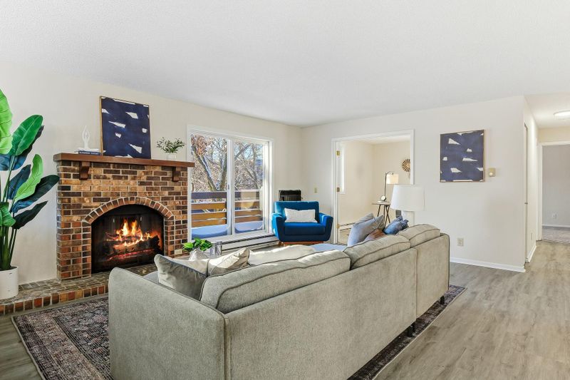 330 Ford Rd #4, Saint Louis Park, MN 55426