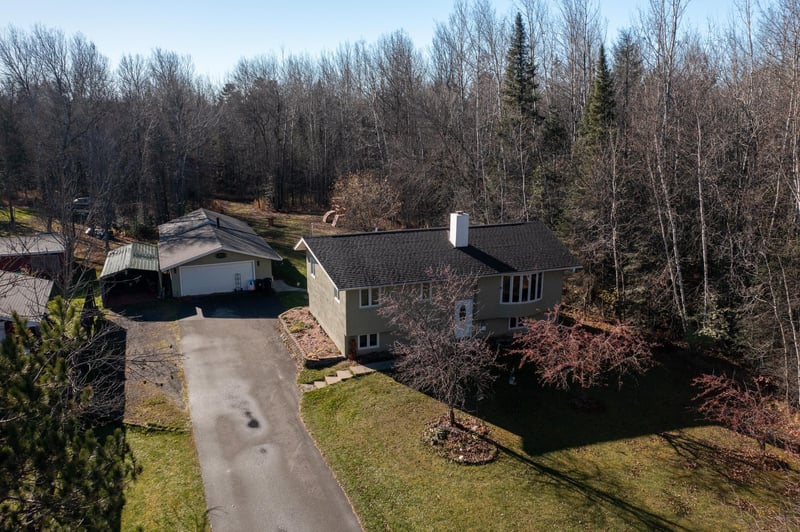 7728 Olaughlin Ln, Eveleth, MN 55734
