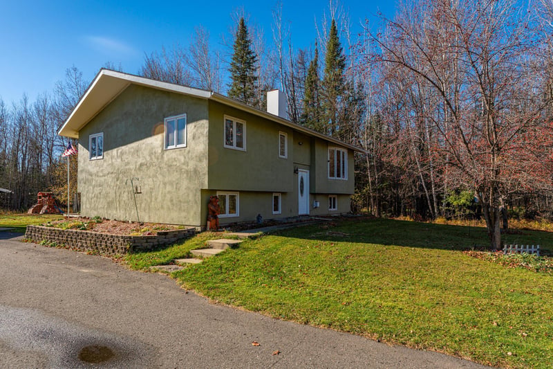 7728 Olaughlin Ln, Eveleth, MN 55734