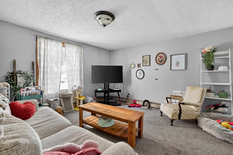 202 W Main St, Adams, MN 55909