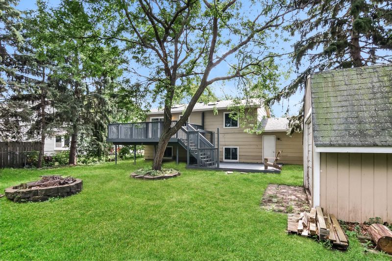 8108 N College Park Dr, Brooklyn Park, MN 55445