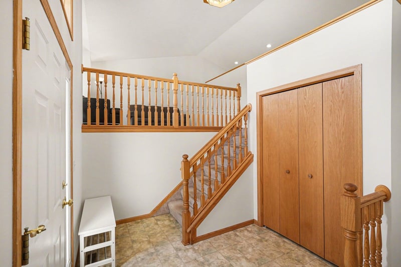 29602 Shoreview Cir, Lindstrom, MN 55045