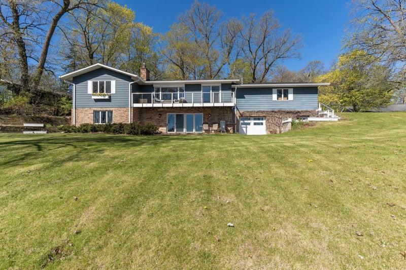 2303 S Le Homme Dieu Dr NE, Alexandria, MN 56308