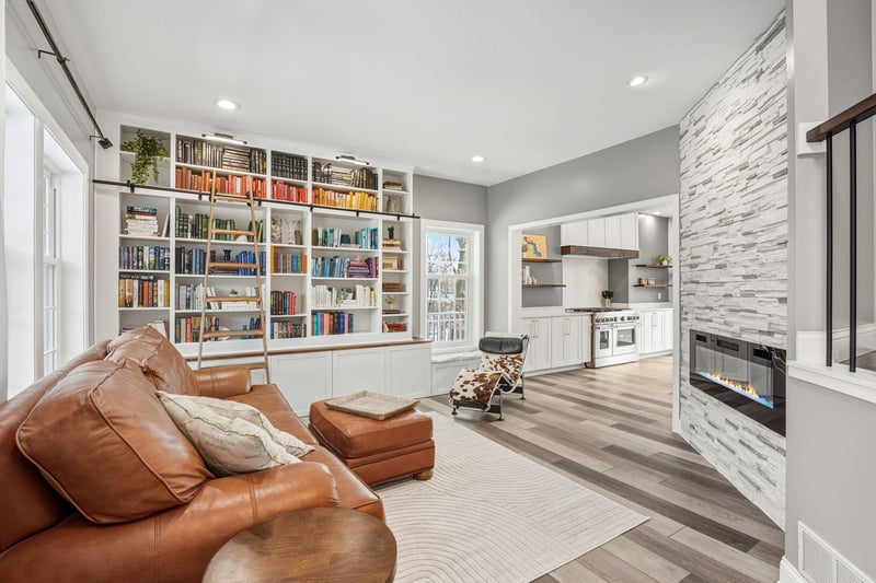 18870 Kanabec Trl, Lakeville, MN 55044