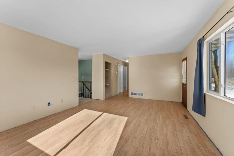 30140 Neal Ave, Lindstrom, MN 55045