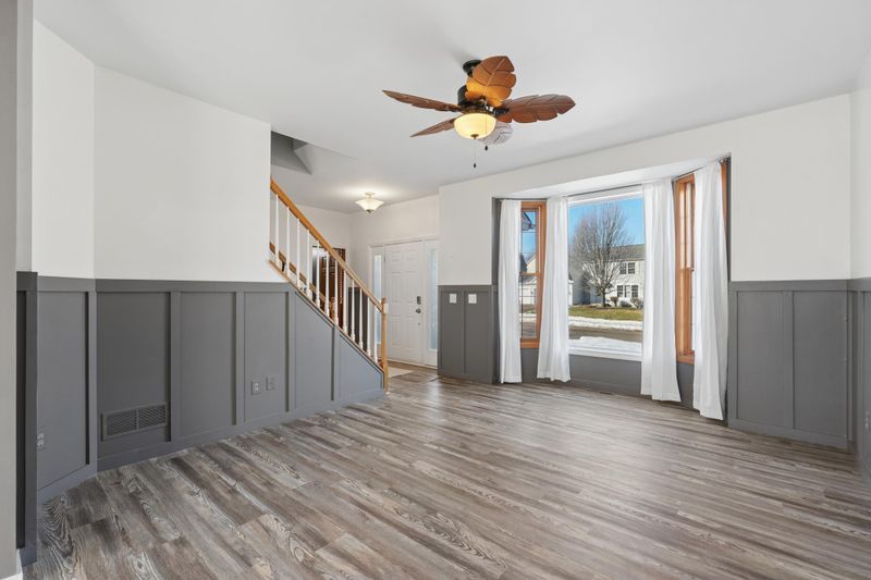3075 Copper Oaks Trl, Woodbury, MN 55125