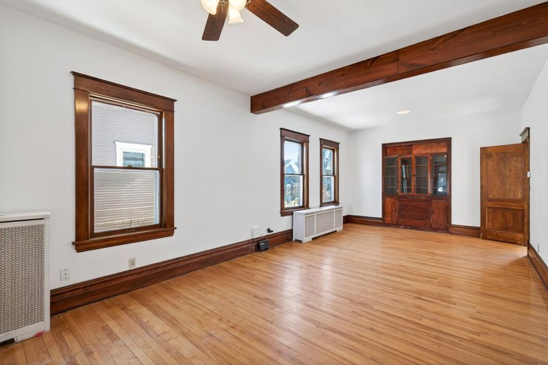 215 W 34th St, Minneapolis, MN 55408
