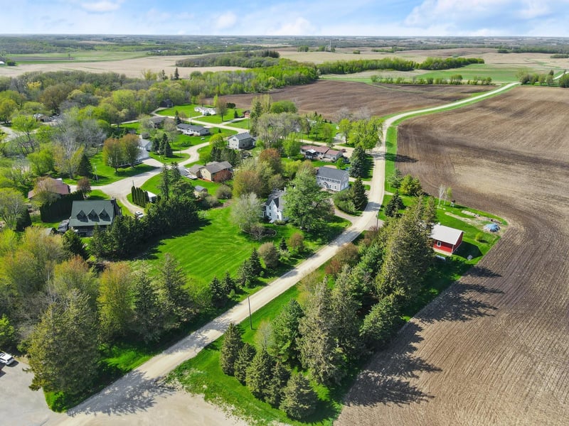 420 Kielmeyer Ave NE, Nerstrand, MN 55053