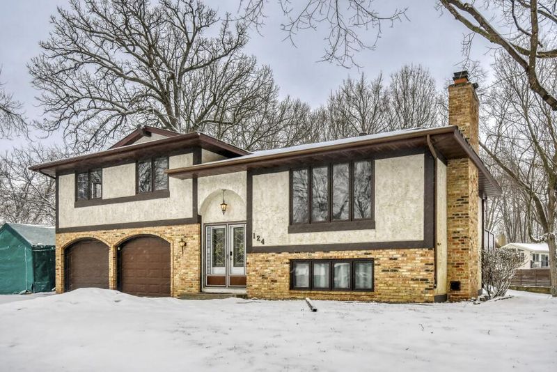 124 Oak Ridge Dr, Delano, MN 55328