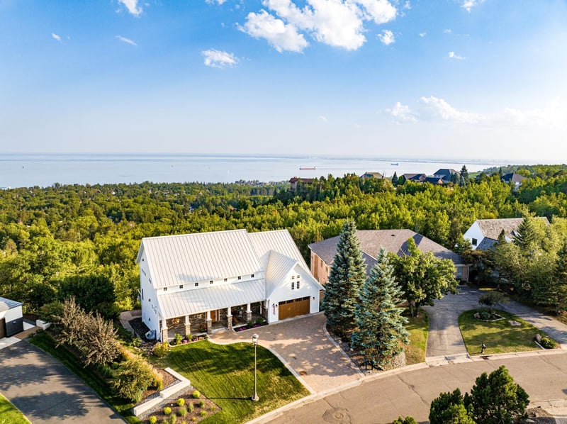 3725 North Ridge Rd, Duluth, MN 55804