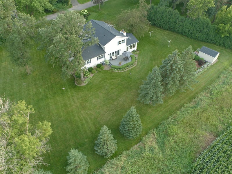 17849 Wedgewood Dr, Zumbrota, MN 55992