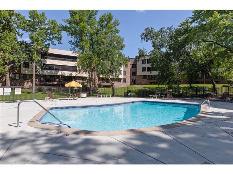 7500 Cahill Rd #115C, Edina, MN 55439
