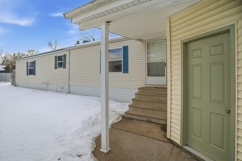 2004 Flamingo Dr NE, Andover, MN 55304