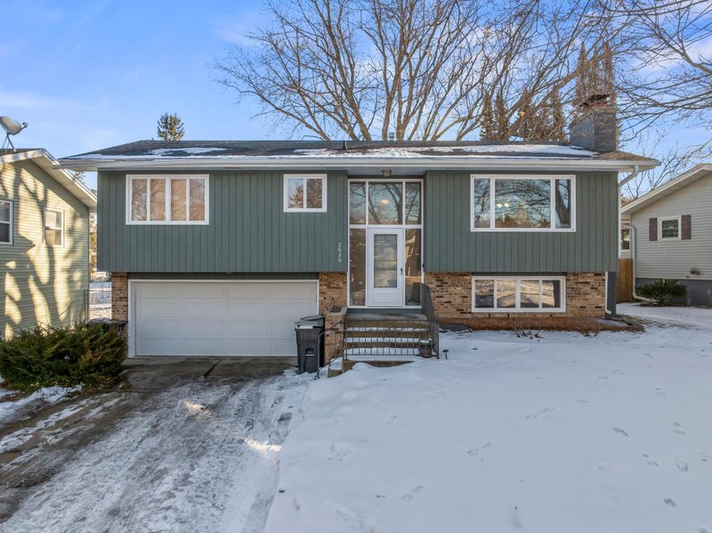 2626 3rd Pl NE, Rochester, MN 55906