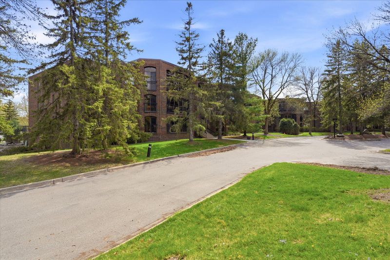 8400 Pennsylvania Rd #227, Bloomington, MN 55438