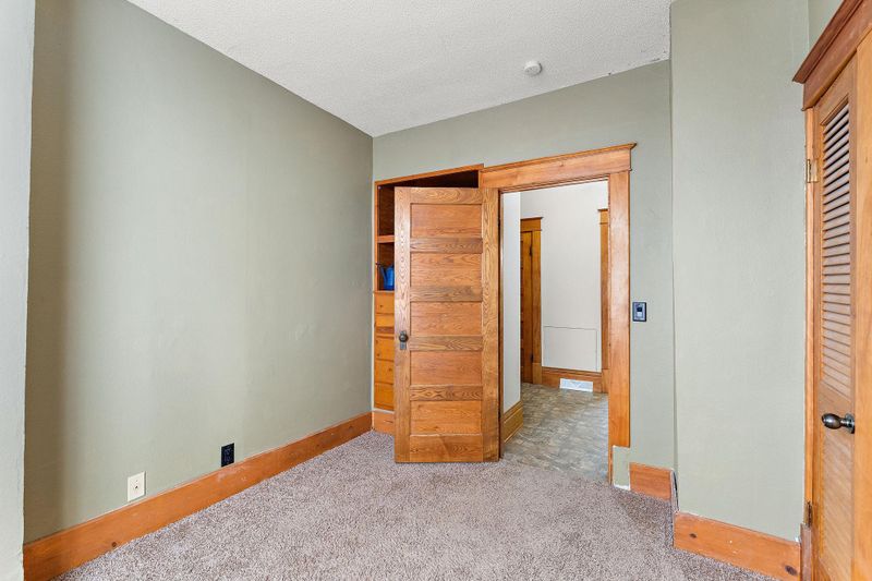 162 Mcboal St, Saint Paul, MN 55102