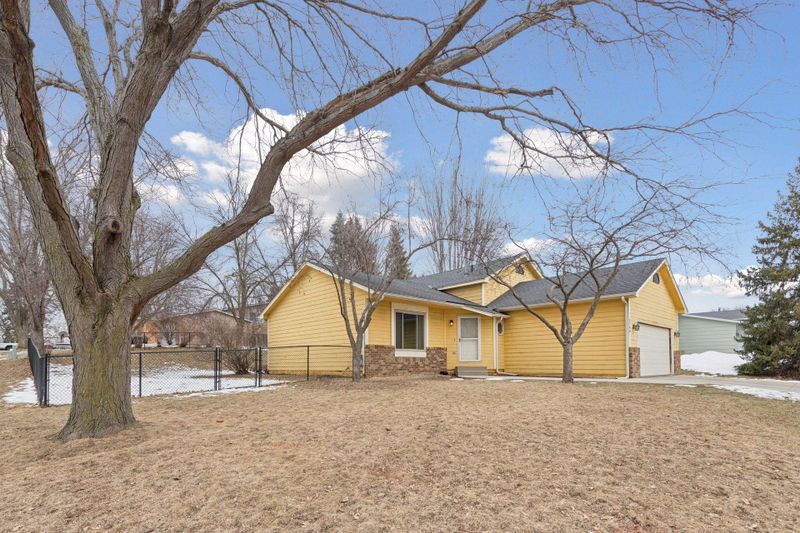 5788 W 136th Ct, Savage, MN 55378