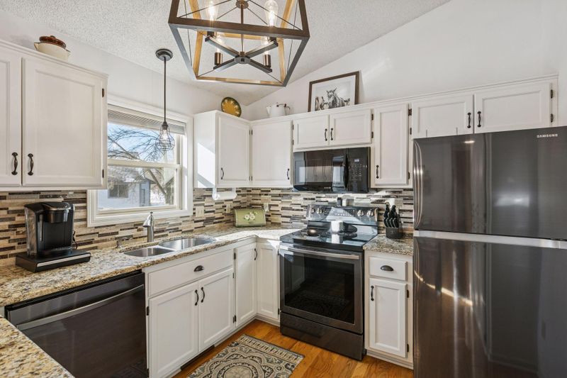 3862 123rd Ave NW, Coon Rapids, MN 55433