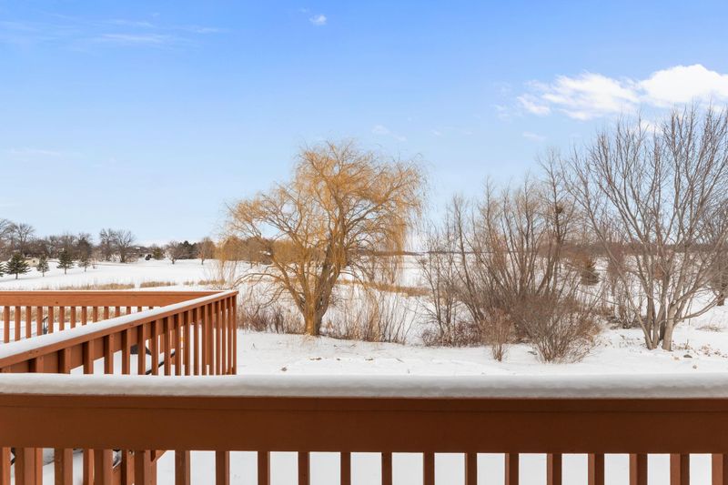 830 6th St NW, Maple Lake, MN 55358