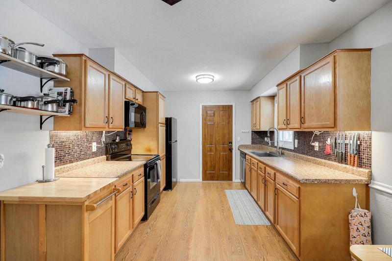 2909 109th Ave NW, Coon Rapids, MN 55433