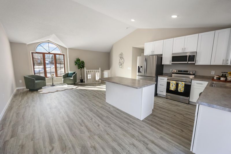 6821 Forest Rd, Rockford, MN 55373