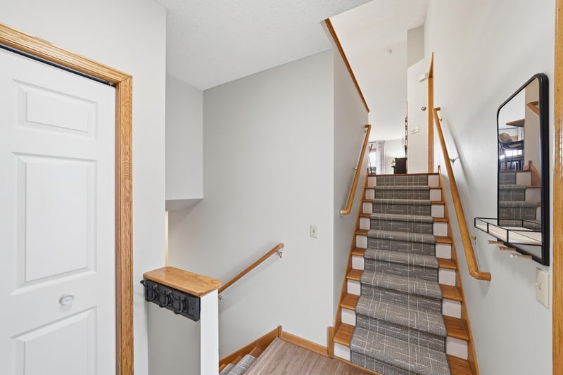 5554 Nathan Ln N #4, Plymouth, MN 55442