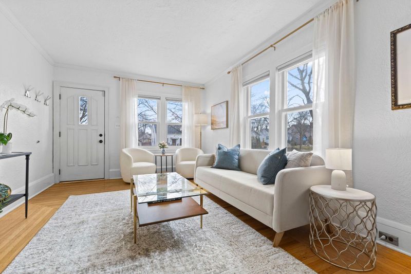 5020 14th Ave S, Minneapolis, MN 55417