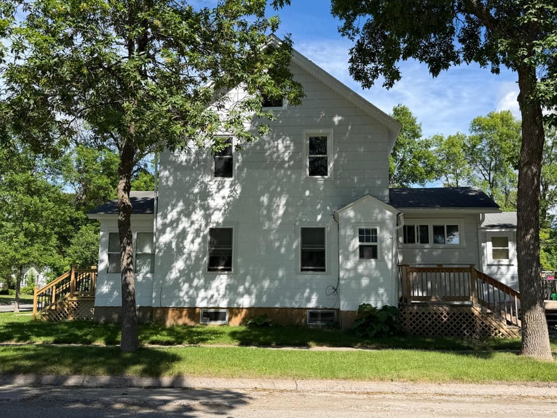 723 6th St, International Falls, MN 56649
