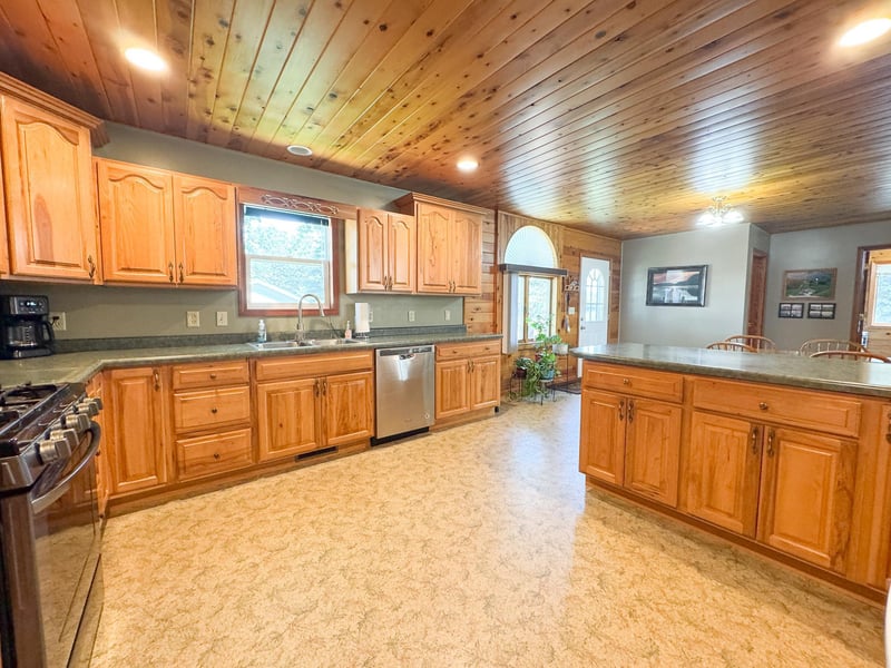 11271 Bankers Dr, Dalton, MN 56324