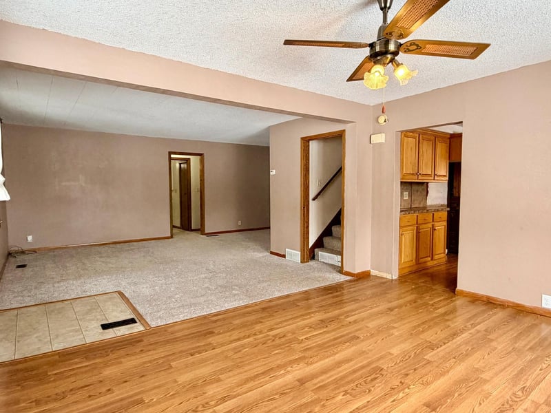 211 N Grove St, Okabena, MN 56161