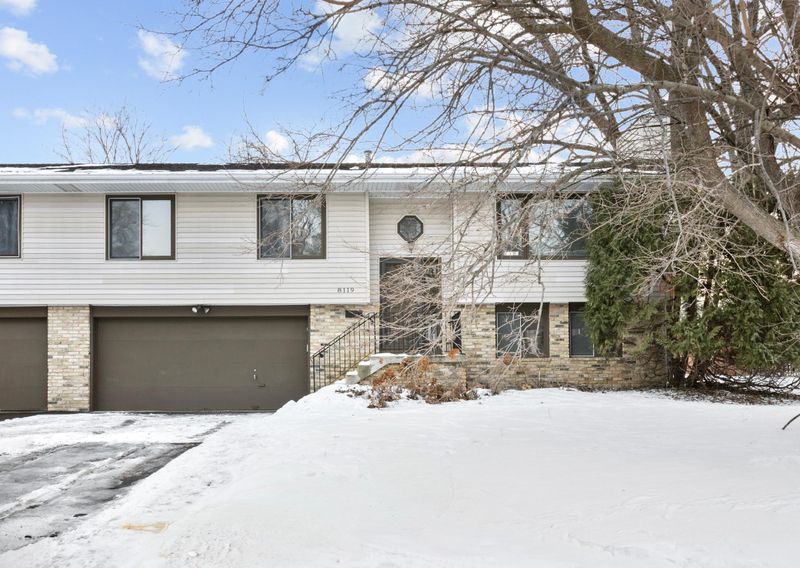 8119 28th Ave N, New Hope, MN 55427