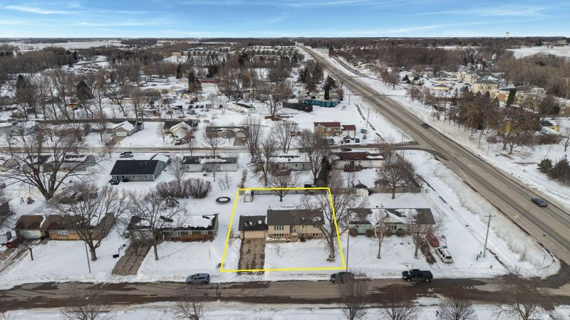 3004 2nd Ave NW, Willmar, MN 56201