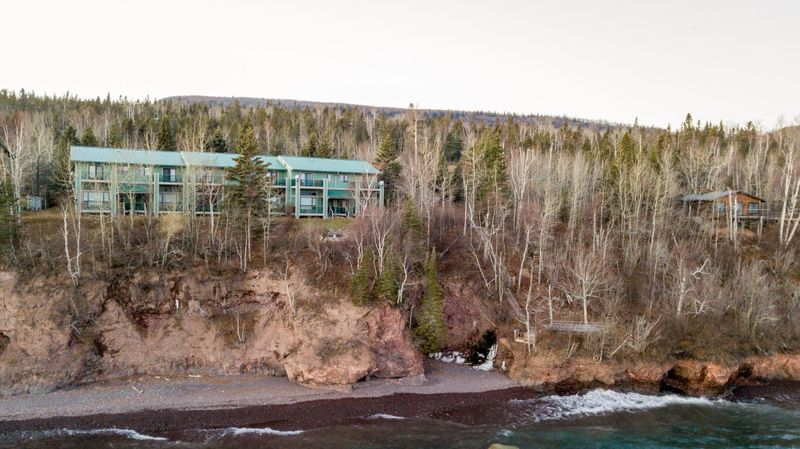6508 Aspenwood Dr, Tofte, MN 55615