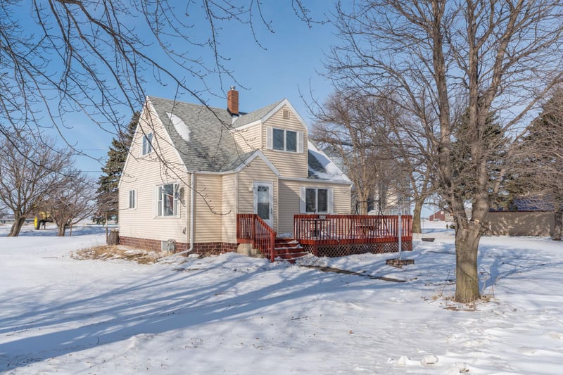 321 S Oric St, Lewisville, MN 56060