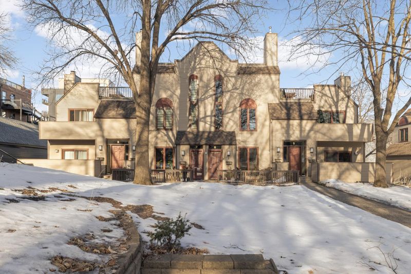 5 Irvine Pk #5B, Saint Paul, MN 55102