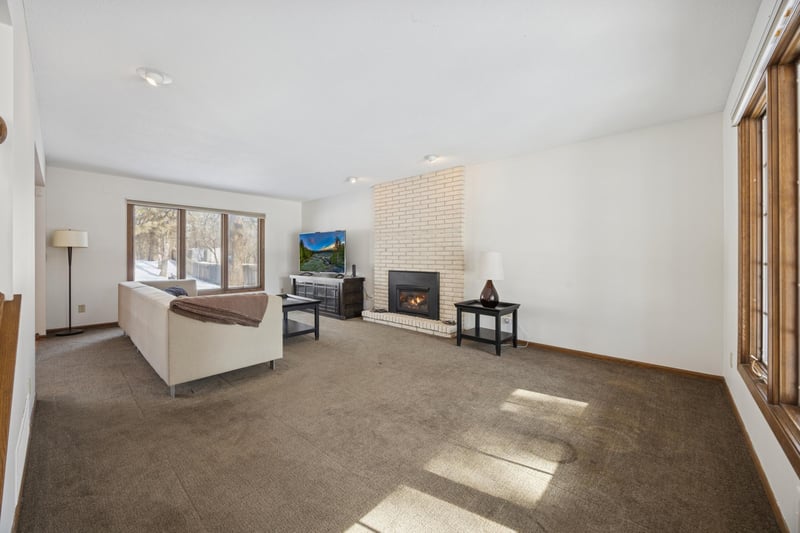 1601 Berne Rd NE, Fridley, MN 55421