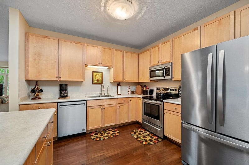2150 Old School Rd #351, Mound, MN 55364