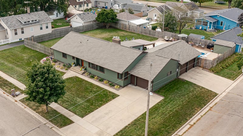 507 1st Ave NW, Kasson, MN 55944