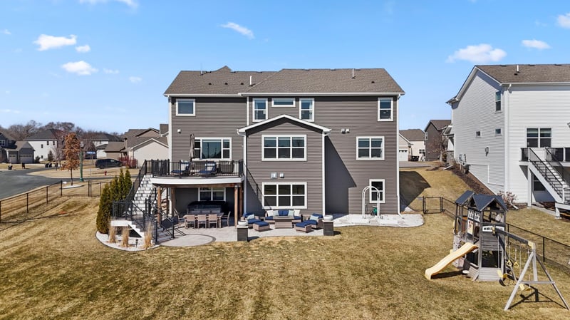 4377 Parkview Cir, Anoka, MN 55303