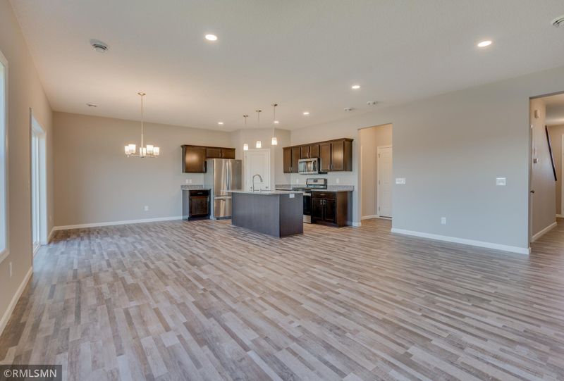 22373 Denmark Ct, Farmington, MN 55024