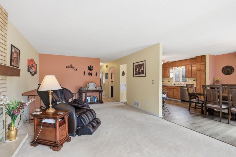 3604 33rd Ave NE, Saint Anthony, MN 55418
