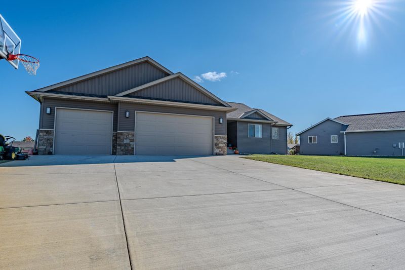 4715 Dixie Ln SW, Alexandria, MN 56308
