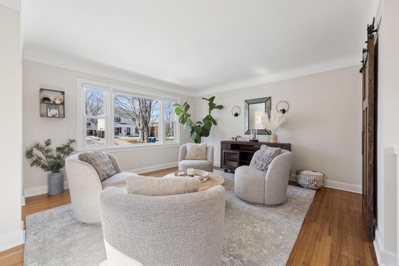 5609 York Ave S, Edina, MN 55410