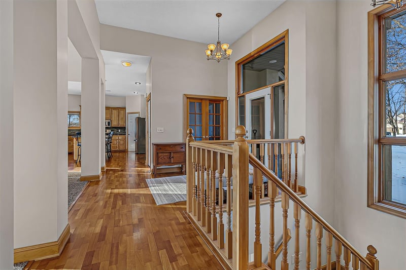 27179 Bayshore Dr, Isanti, MN 55040