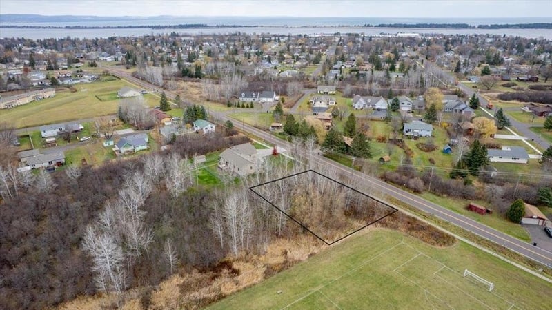 2409 Bardon Ave, Superior, WI 54880