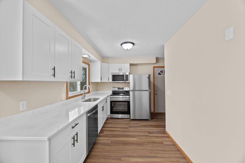 321 Buffalo St, Delano, MN 55328
