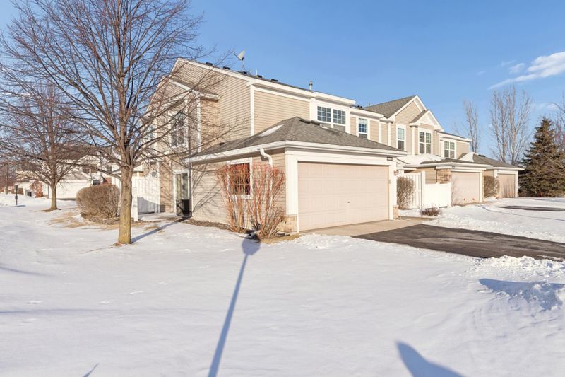 4880 149th St N #1, Hugo, MN 55038