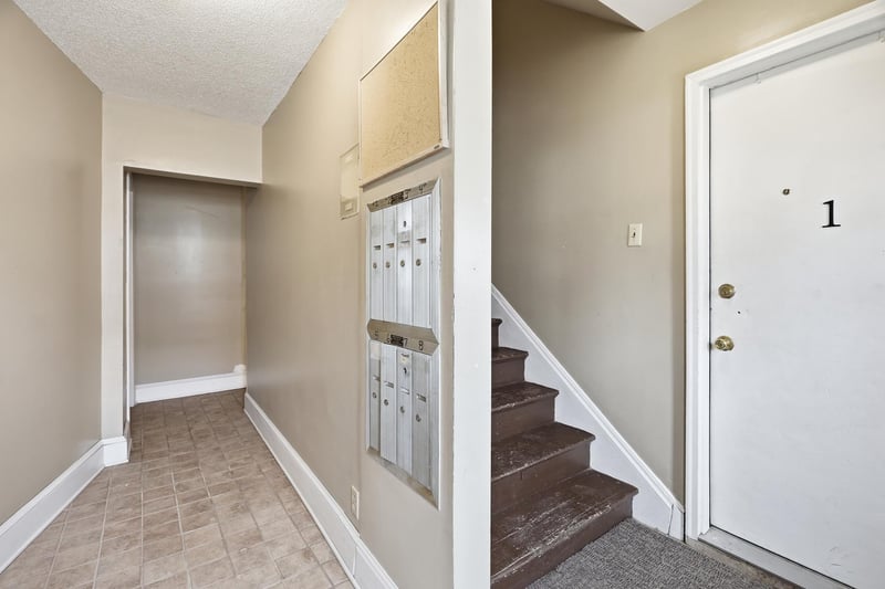 940 3rd St E, Saint Paul, MN 55106