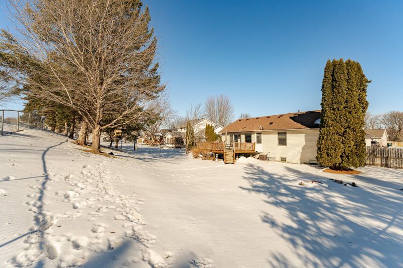 5309 Nicklaus Dr NW, Rochester, MN 55901