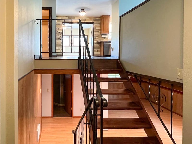 107 Harding St S, Karlstad, MN 56732